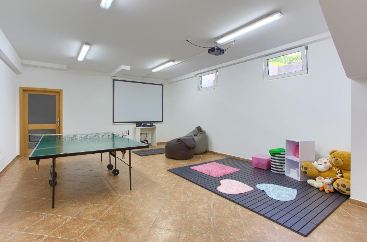 Vrh  Villa Gardena מראה חיצוני תמונה