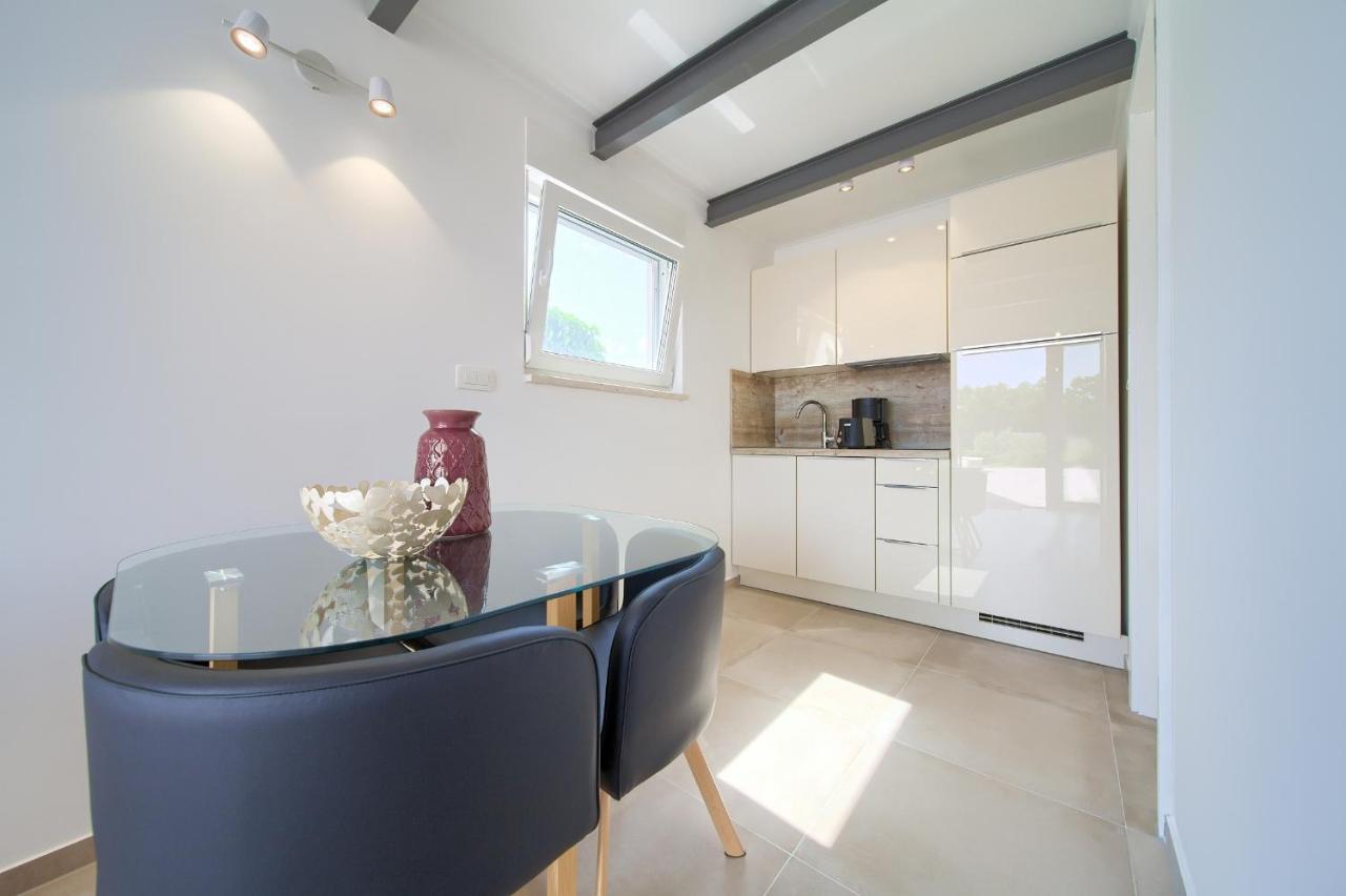 Vrh  Villa Gardena מראה חיצוני תמונה