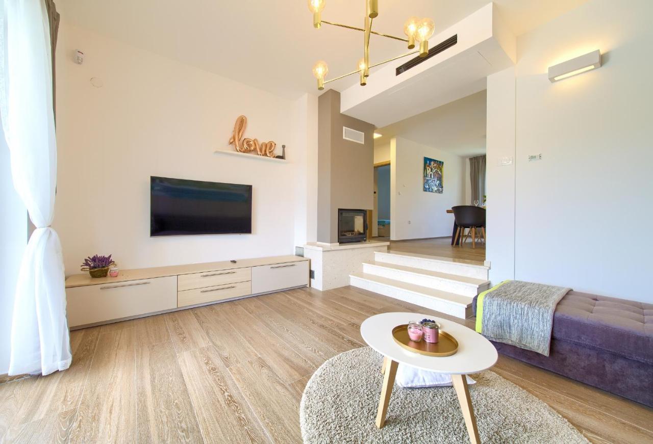 Vrh  Villa Gardena מראה חיצוני תמונה