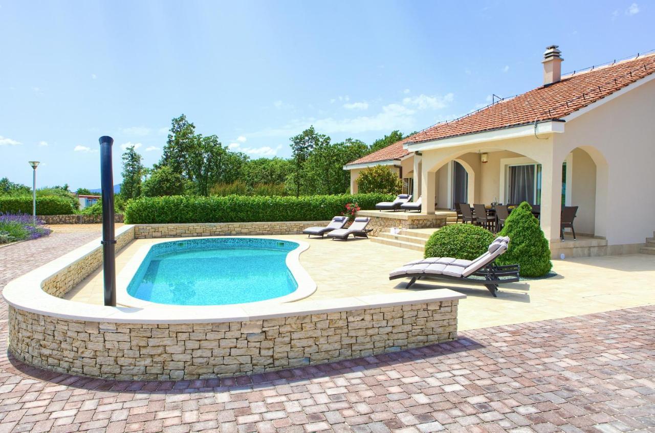 Vrh  Villa Gardena מראה חיצוני תמונה