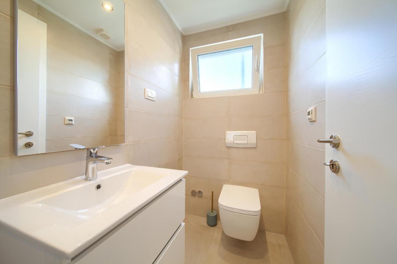 Vrh  Villa Gardena מראה חיצוני תמונה